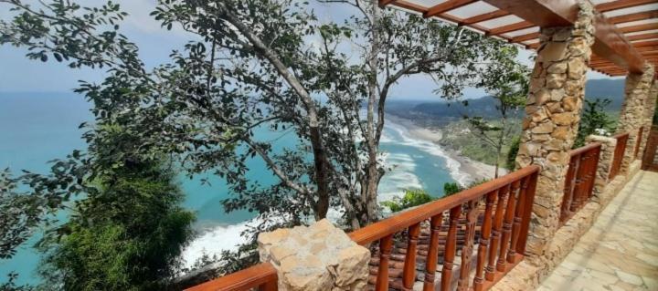 Edge Resort, Yogyakarta Parangtritis Exterior foto